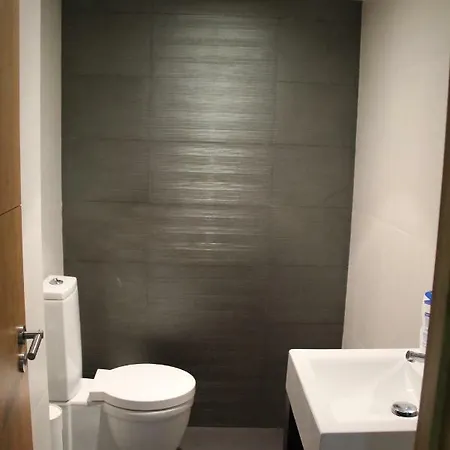Modern T3 Apt In Entrecampos Av. 5 De Outubro Διαμέρισμα
