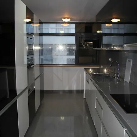 Modern T3 Apt In Entrecampos Av. 5 De Outubro Διαμέρισμα *